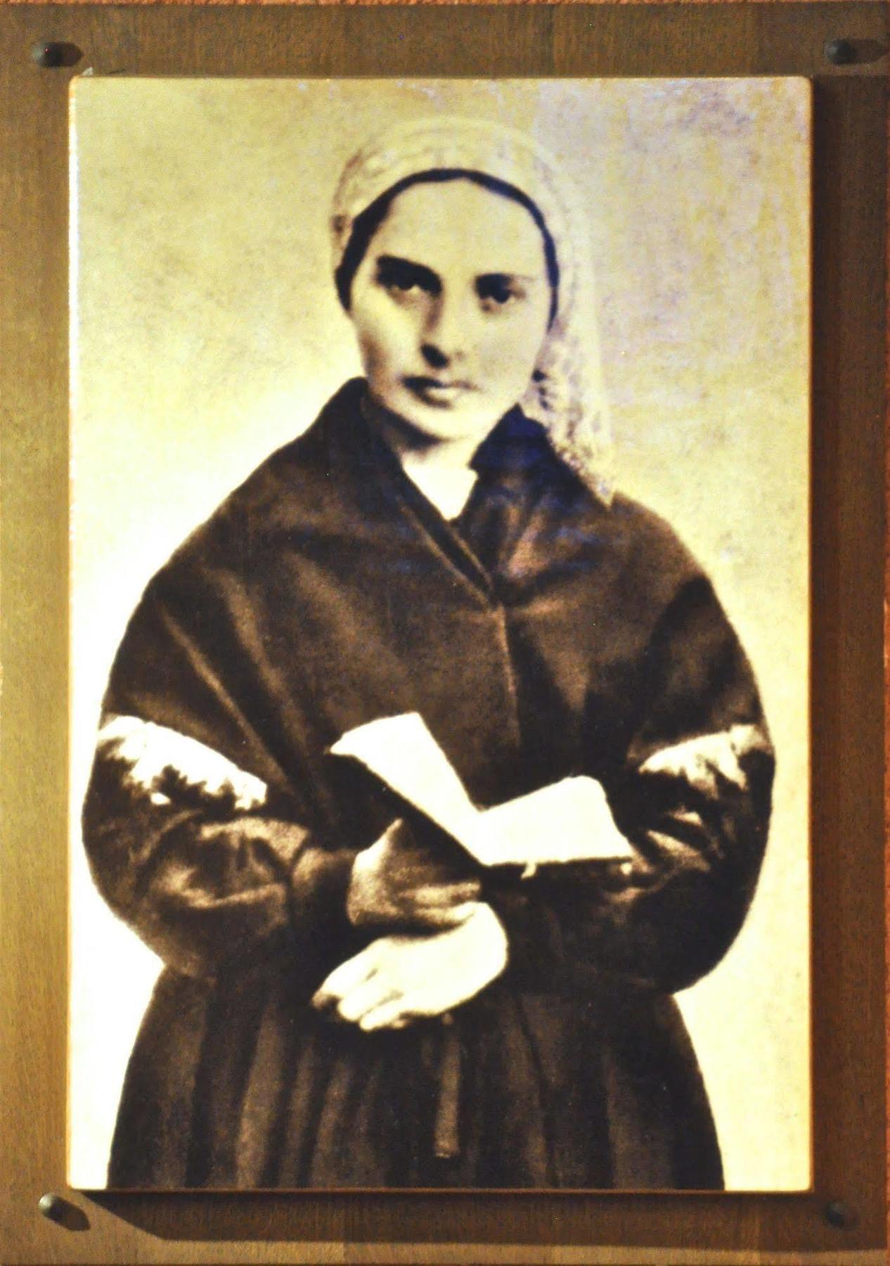 Espace Bernadette Soubirous ヌヴェール エクステリア 写真